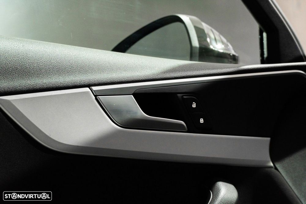 Audi A4 Avant 35 TDI S tronic - 37