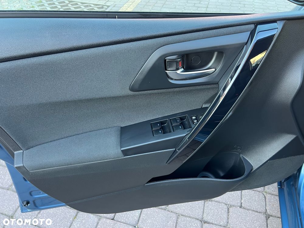 Toyota Auris 1.8 VVT-i Hybrid Automatik Comfort - 35