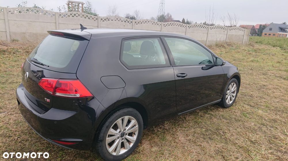 Volkswagen Golf - 28
