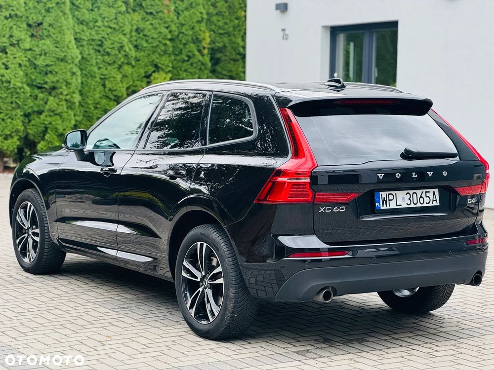 Volvo XC 60 D4 AWD Geartronic Momentum - 8