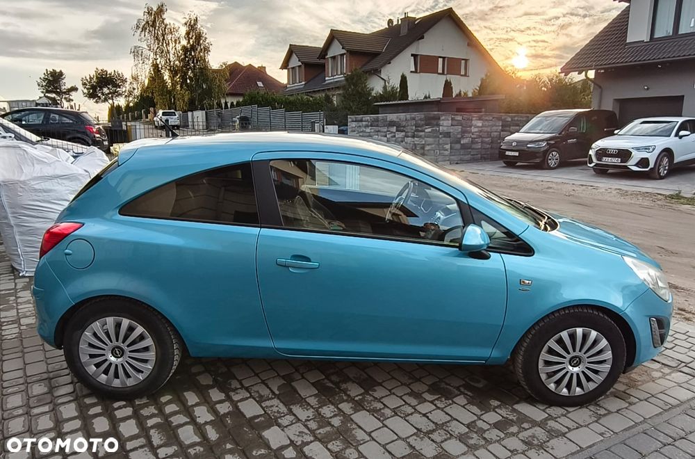Opel Corsa - 4