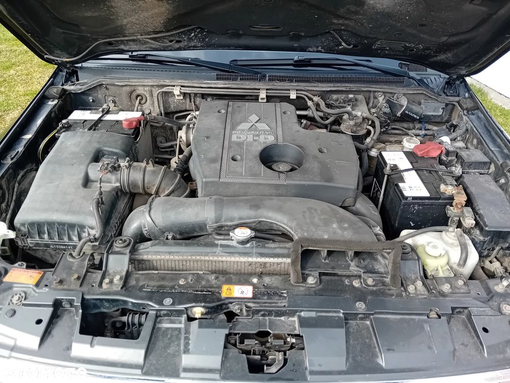 Mitsubishi Pajero 3.2 DID Instyle - 12