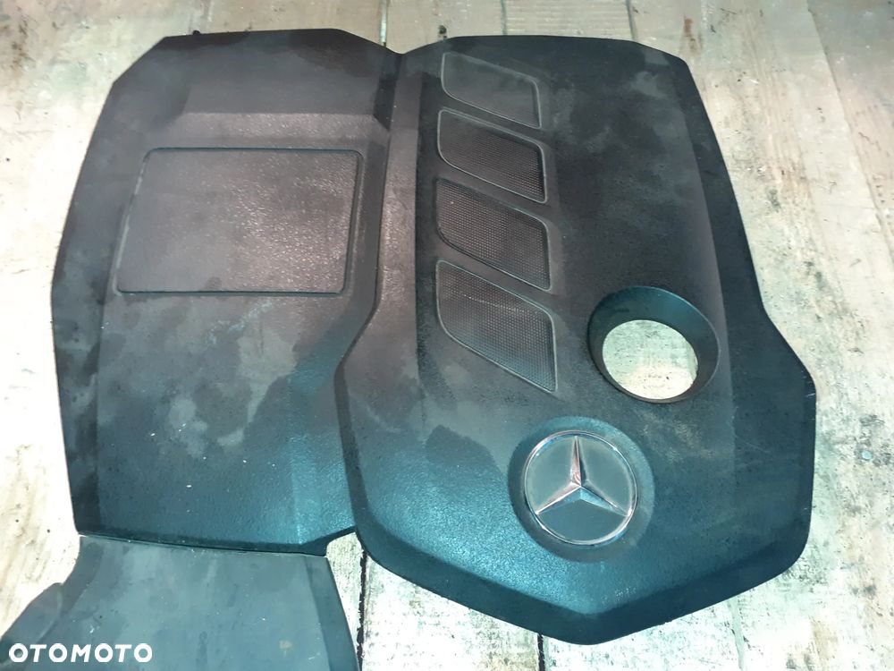 Mercedes E W213 Osłona Silnika Górna 2.2 CDI - 2