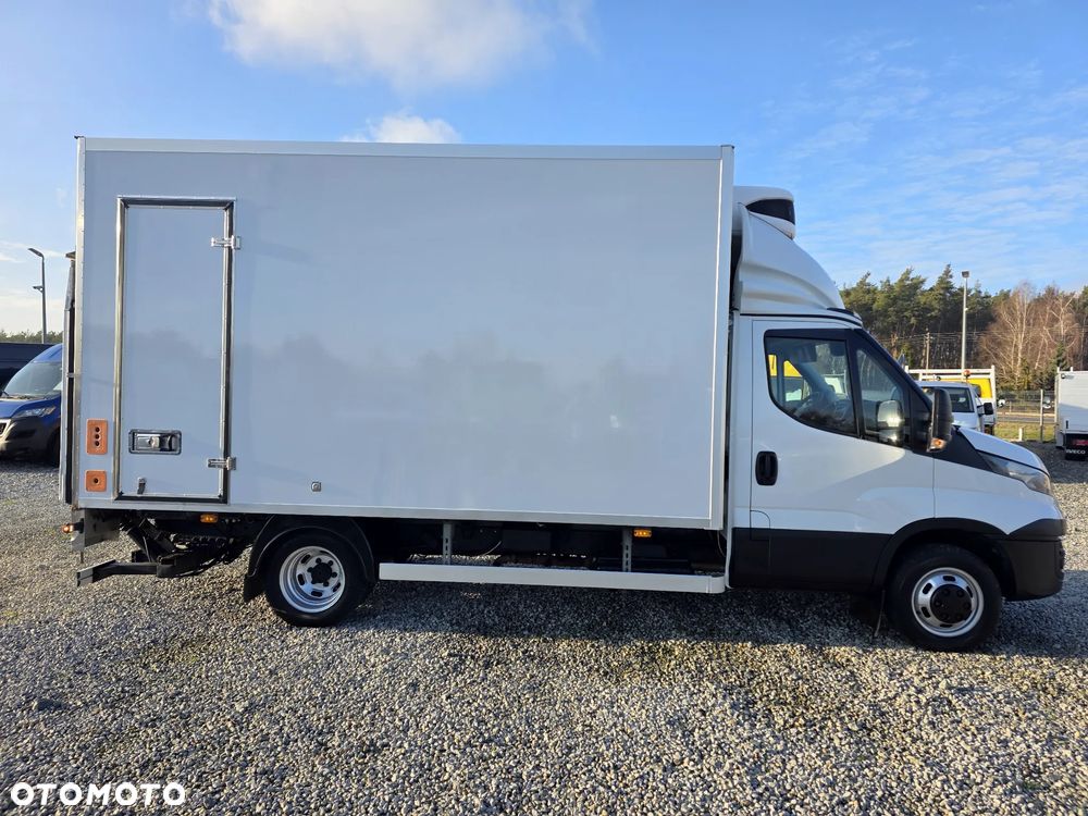 Iveco 35C17 35-170 3,0 HPI 170 KONNY KONTENER 4,2M WINDA CHŁODNIA CARRIER MROŻNIA ZASILANIE ZEWNĘTRZNE KLIMA BLIŻNIAKI DO 3,5T HIMATIC 8 BIEGOWY WEBASTO - 6