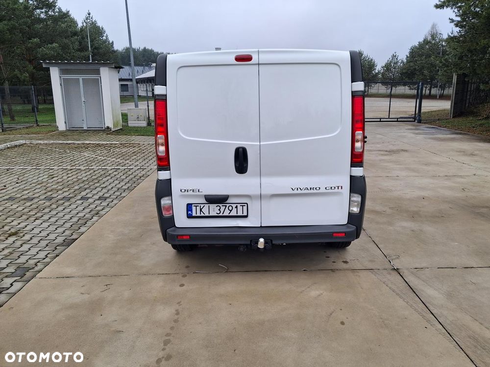 Opel Vivaro - 8