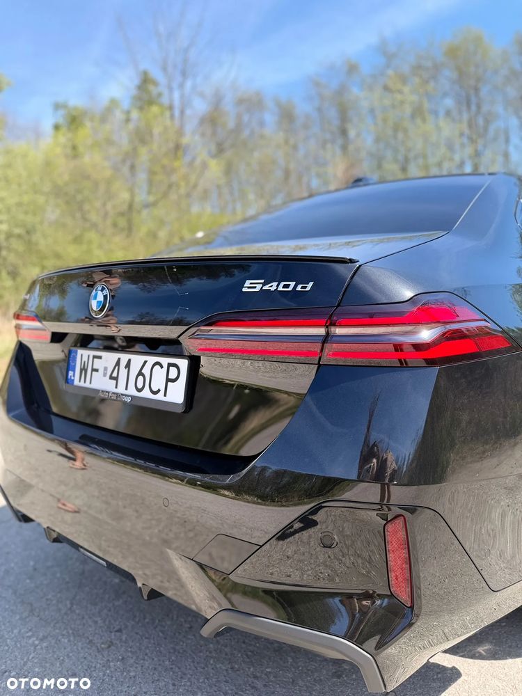 BMW Seria 5 540d xDrive mHEV M Sport - 6