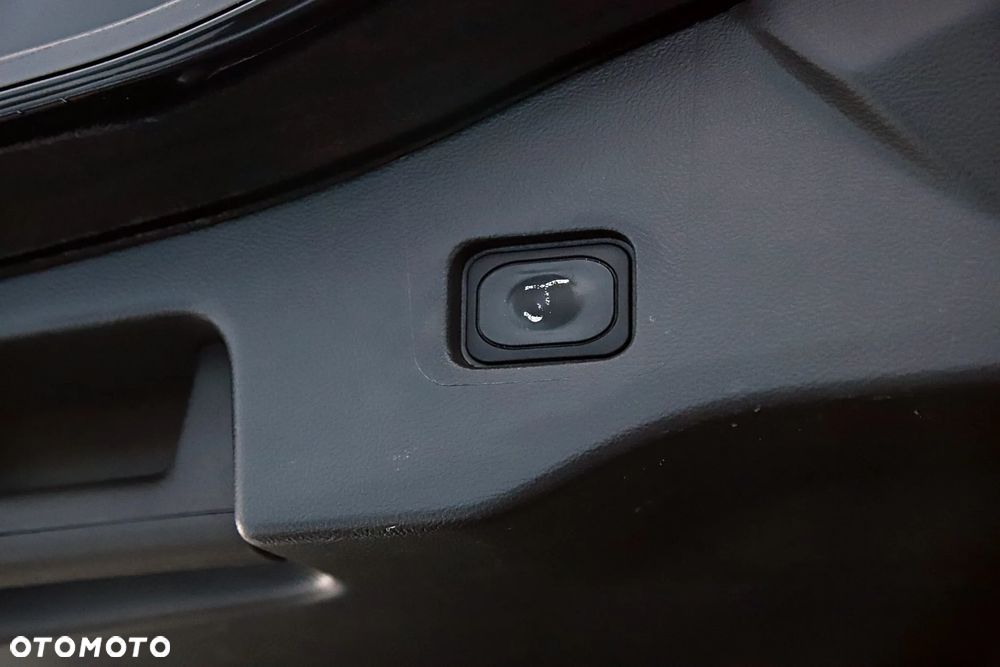 Ford Mondeo 2.0 EcoBlue Titanium - 25