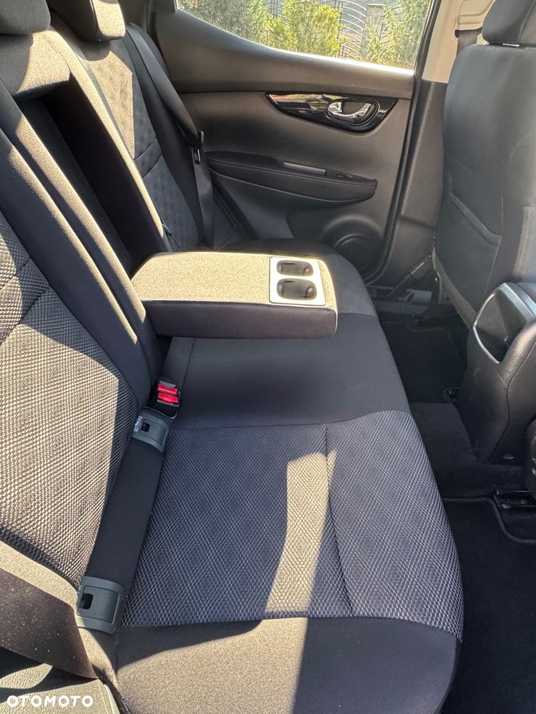 Nissan Qashqai 1.6 DIG-T N-Connecta - 14