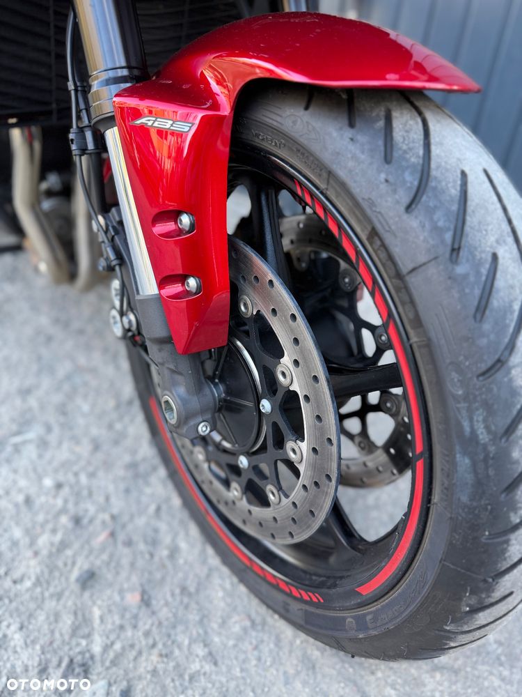 Yamaha FZ - 14