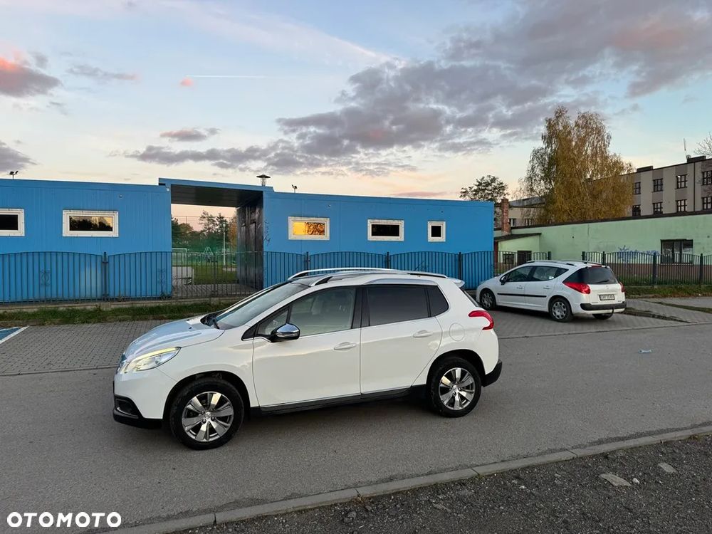 Peugeot 2008 82 VTI Allure - 13