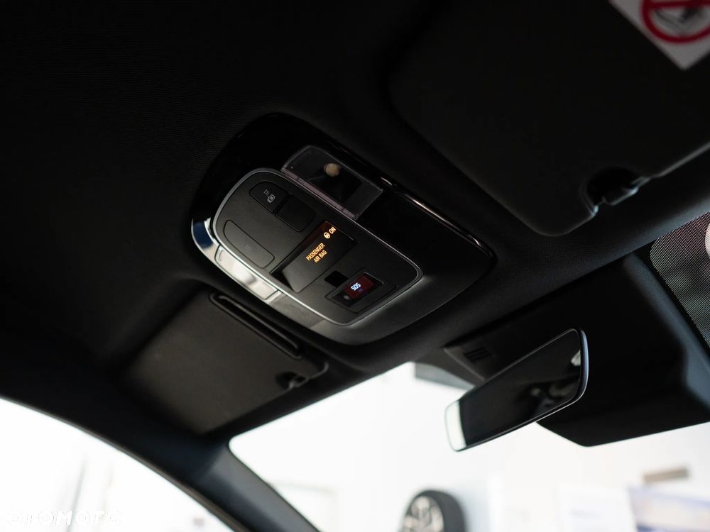 Hyundai Tucson 1.6 T-GDi HEV Executive 2WD - 33