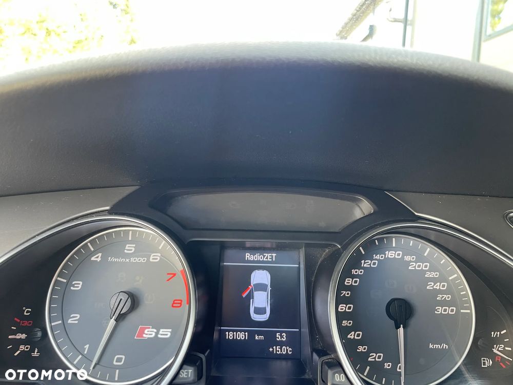 Audi S5 Coupé - 12