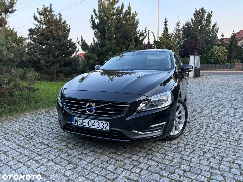 Volvo V60 D4 Drive-E R-Design Summum - 3
