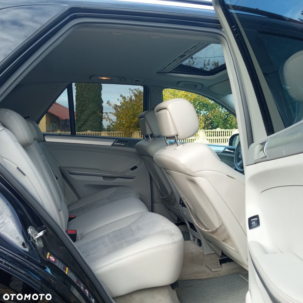 Mercedes-Benz ML - 8