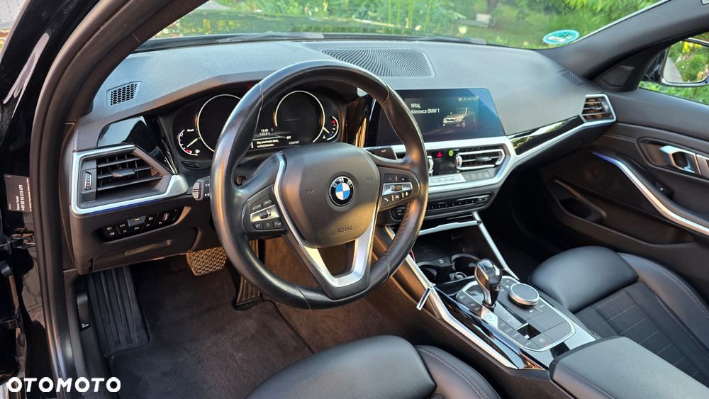 BMW Seria 3 320d - 10