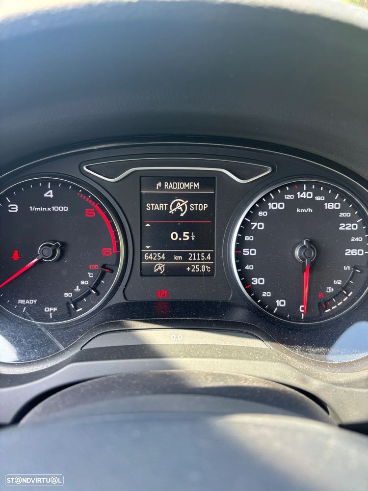 Audi A3 Sportback 1.6 TDI Advance Ultra - 3