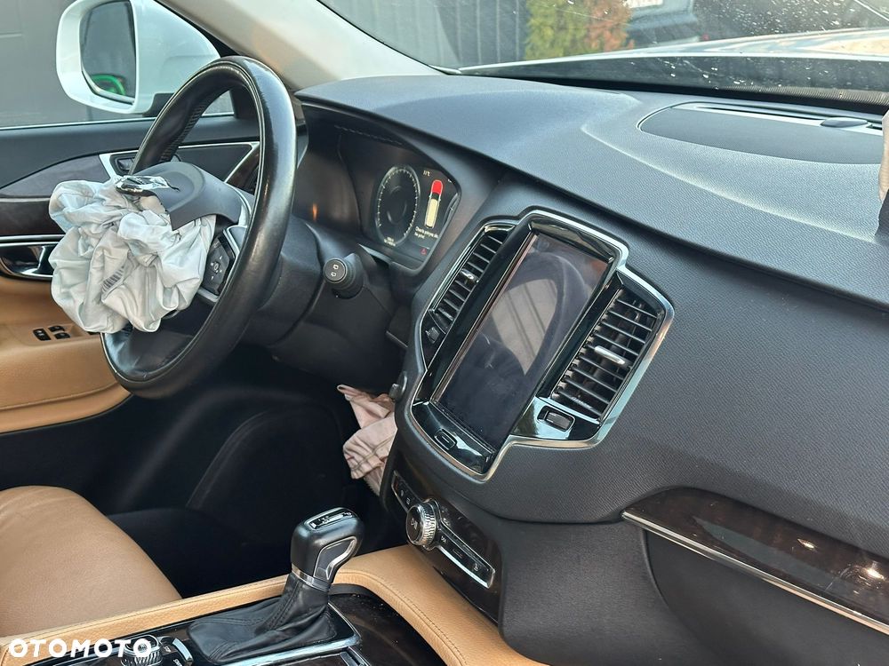 Volvo XC 90 T6 AWD Momentum 7os - 20