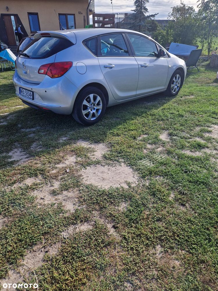 Opel Astra - 4