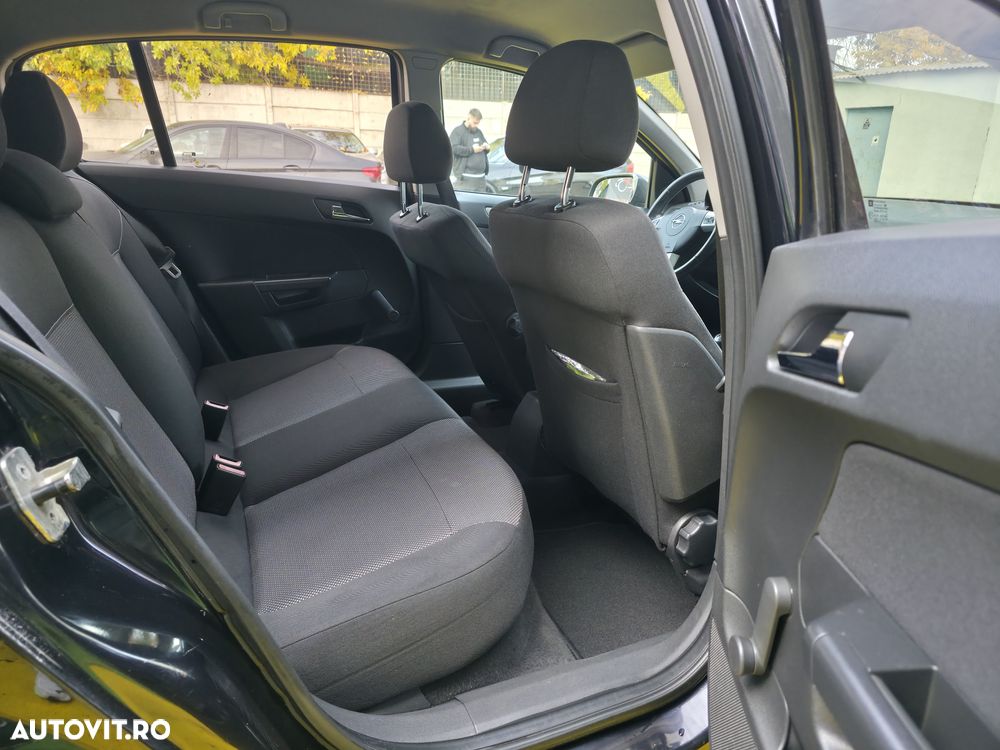 Opel Astra 1.4i 16V Club - 10