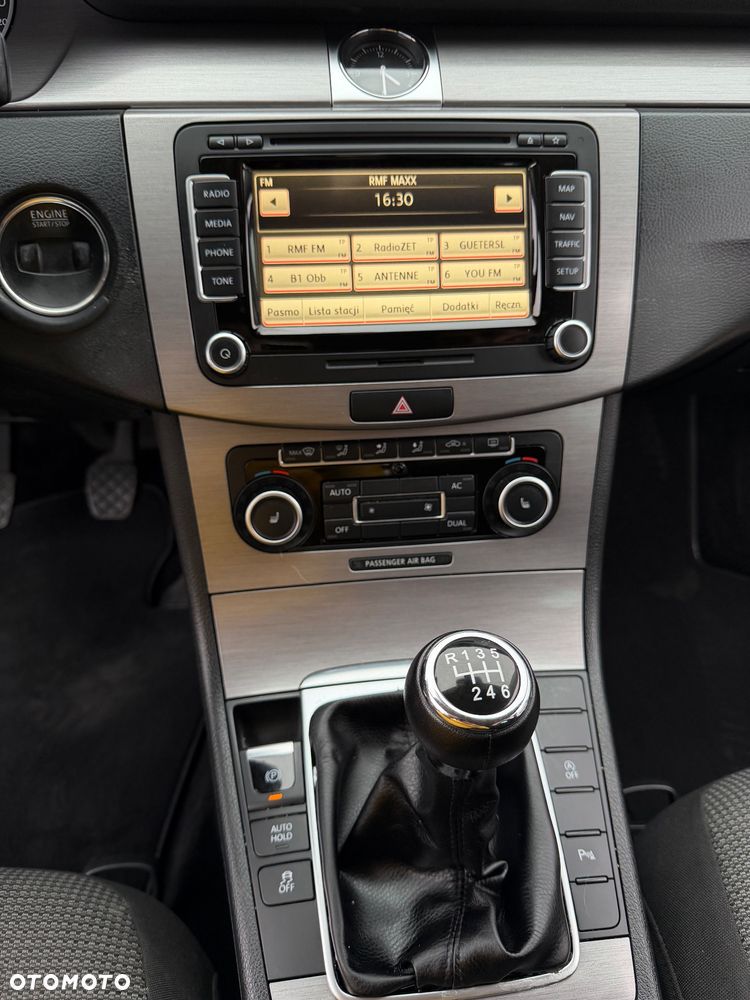 Volkswagen Passat 2.0 Blue TDI DPF Highline - 35