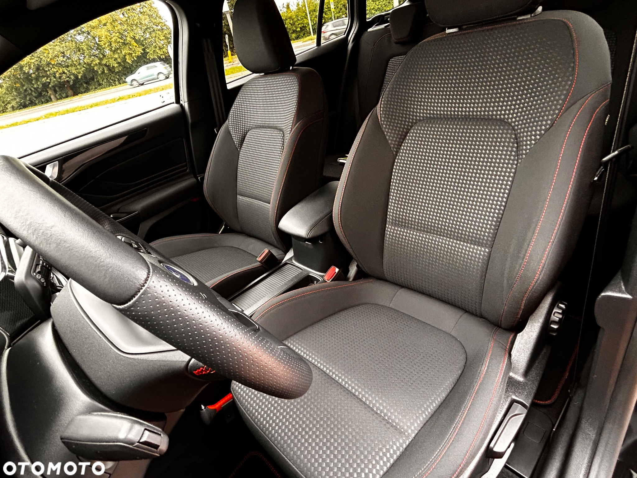 Ford Focus 1.5 EcoBlue Start-Stopp-System ST-LINE - 26