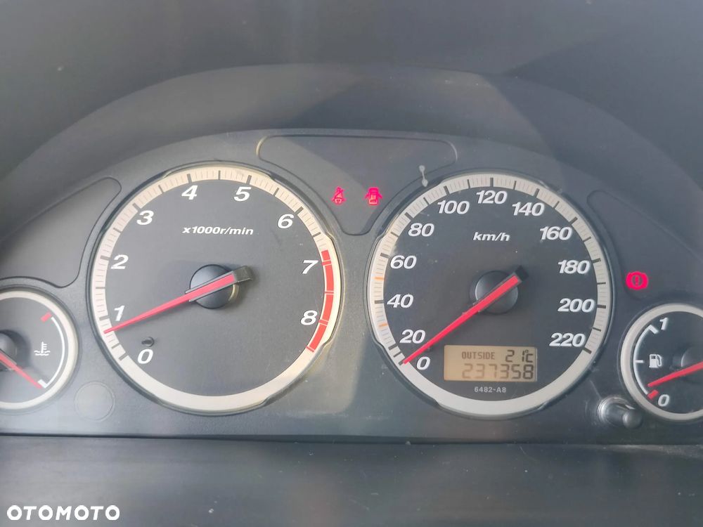 Honda CR-V 2.0i LS - 12