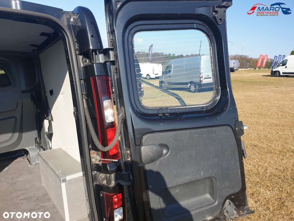 Opel VIVARO LONG 6 OSÓB - 36