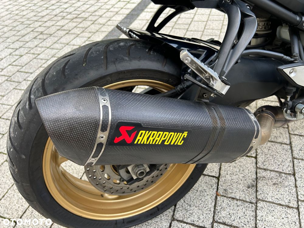 Yamaha FZ8 - 7