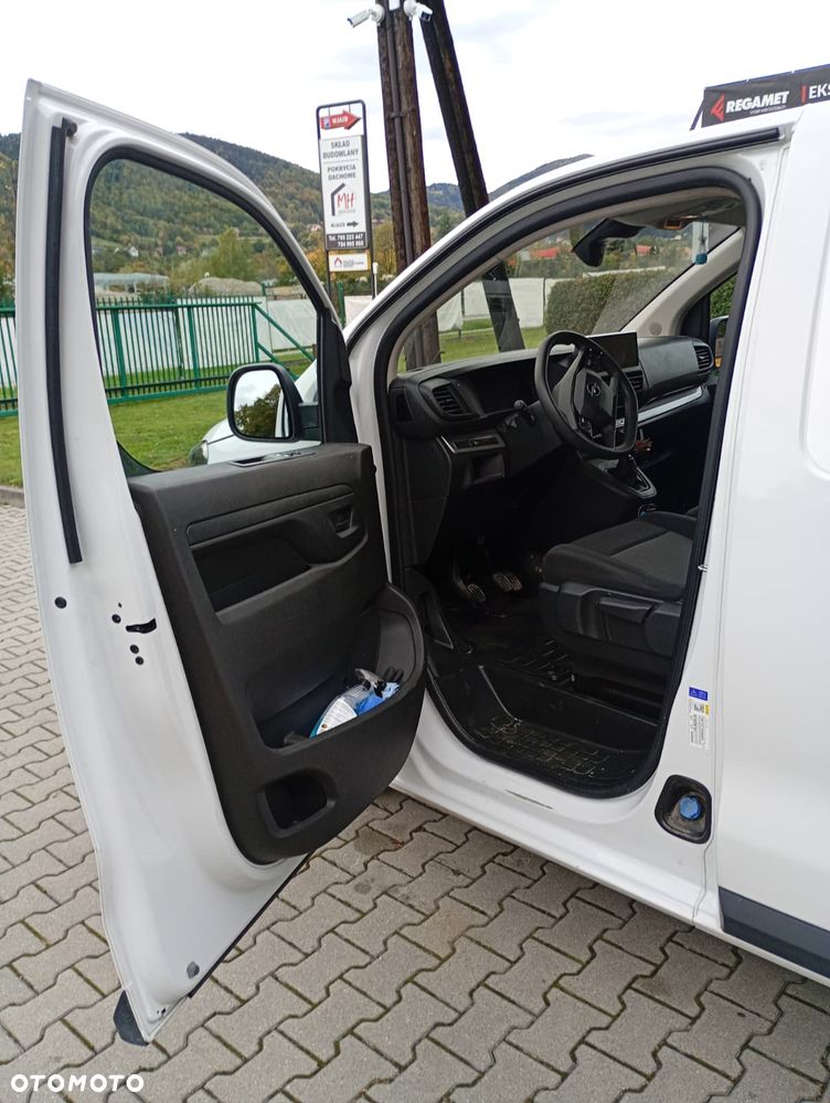 Opel Vivaro - 10