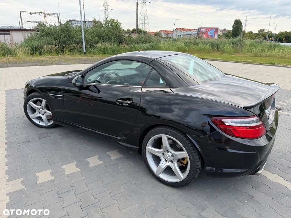 Mercedes-Benz SLK 200 (BlueEFFICIENCY) 7G-TRONIC - 10