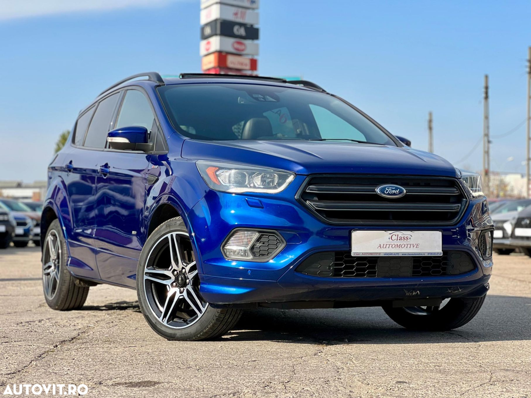 Ford Kuga 2.0 TDCi 4WD Powershift ST-Line - 4