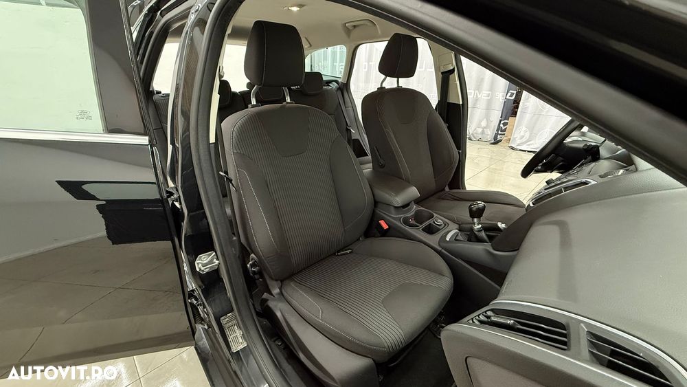 Ford Focus 1.0 EcoBoost Start-Stopp-System Titanium - 18