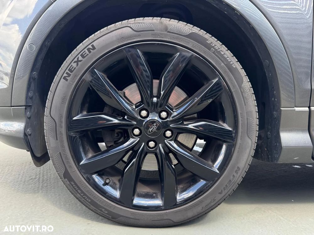 Ford Kuga 2.0 TDCi 4WD Powershift ST-Line - 28