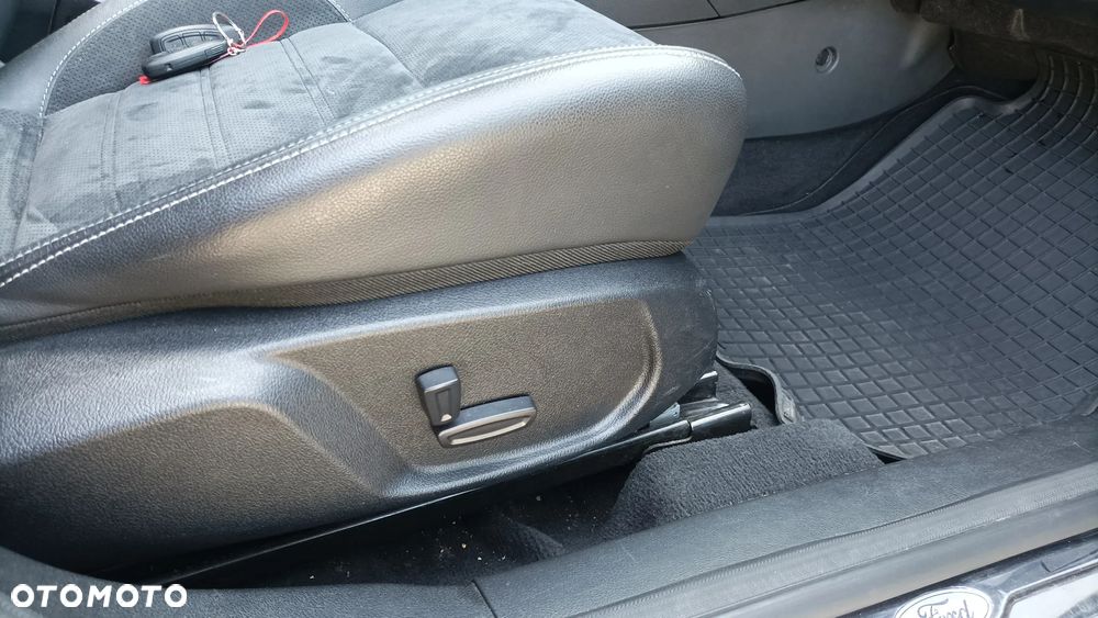 Ford Mondeo 2.0 TDCi Titanium X - 14