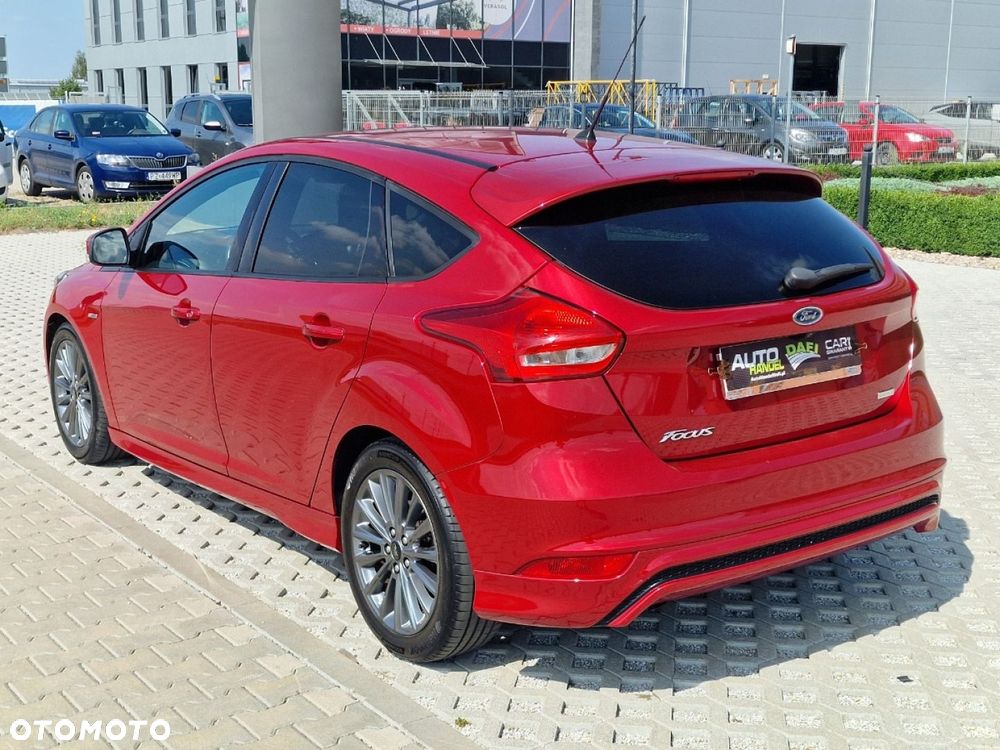 Ford Focus - 31
