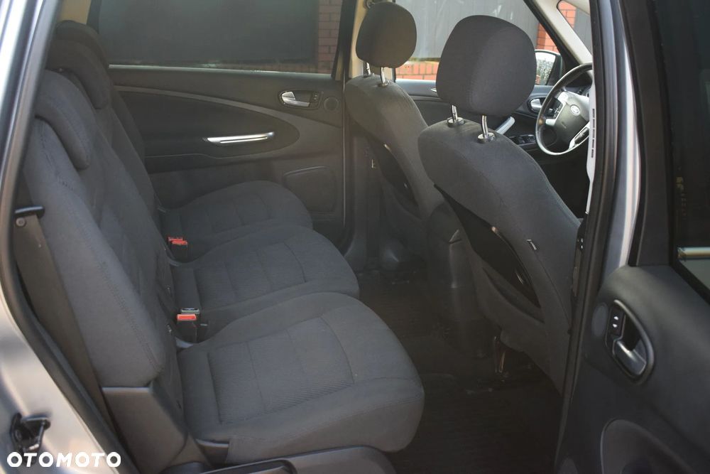 Ford S-Max 2.0 TDCi DPF Titanium - 17