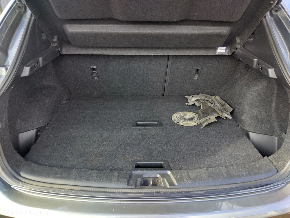 Nissan Qashqai 1.6 DCi Xtronic TEKNA - 20