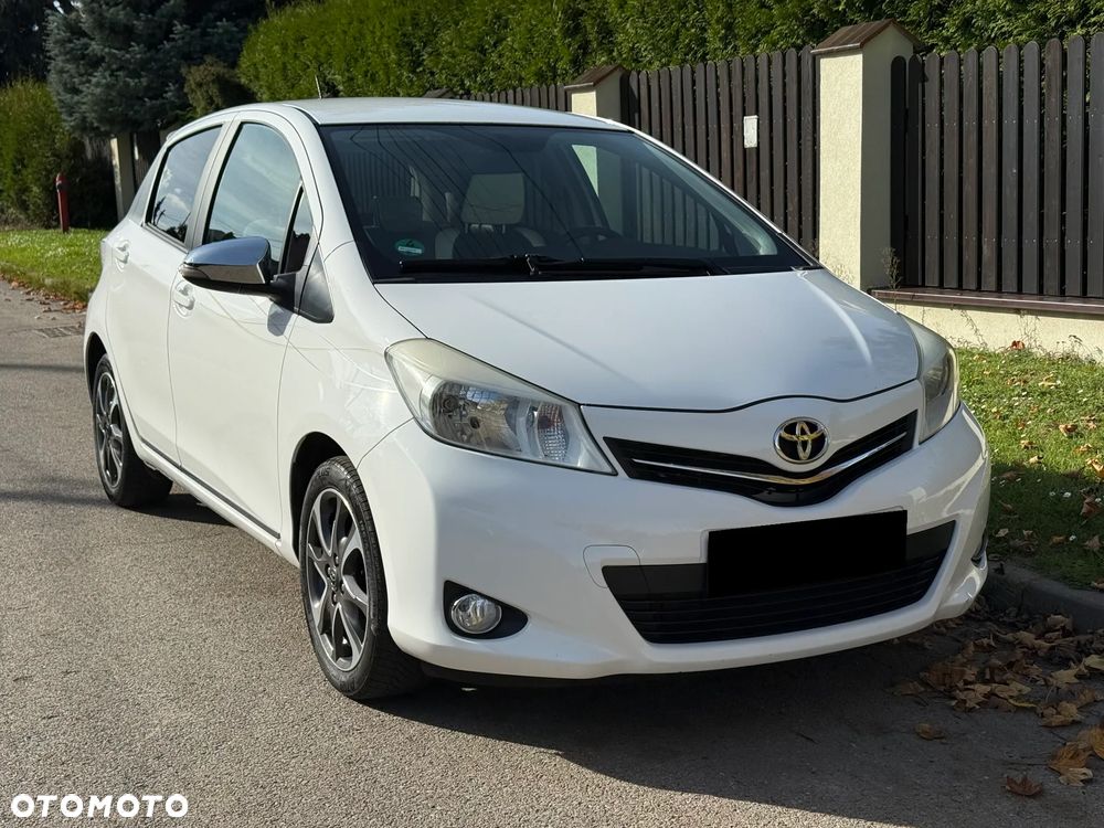 Toyota Yaris 1.33 Selection Passion - 1