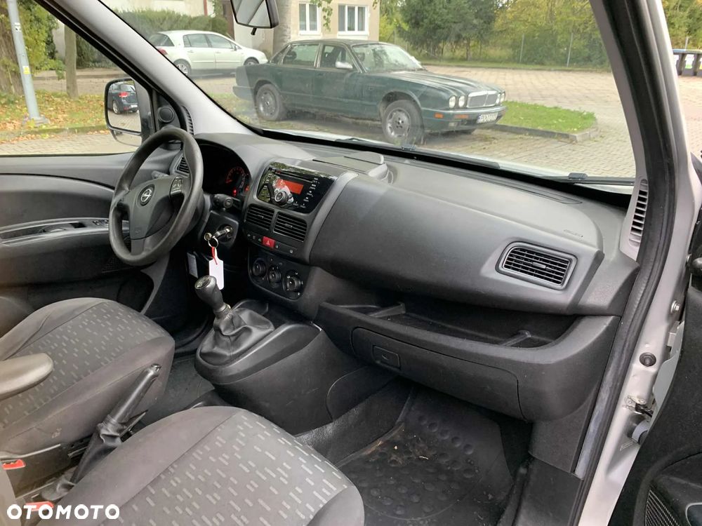 Opel Combo - 10