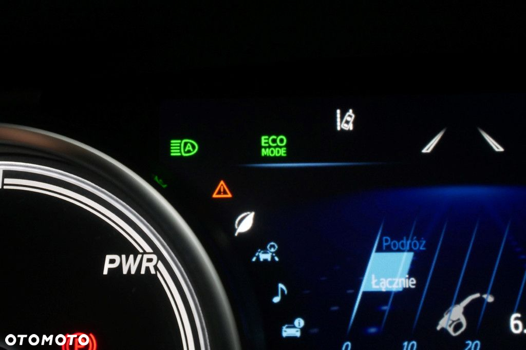 Toyota Camry - 20