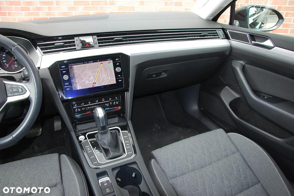 Volkswagen Passat 2.0 TDI EVO Business DSG - 27