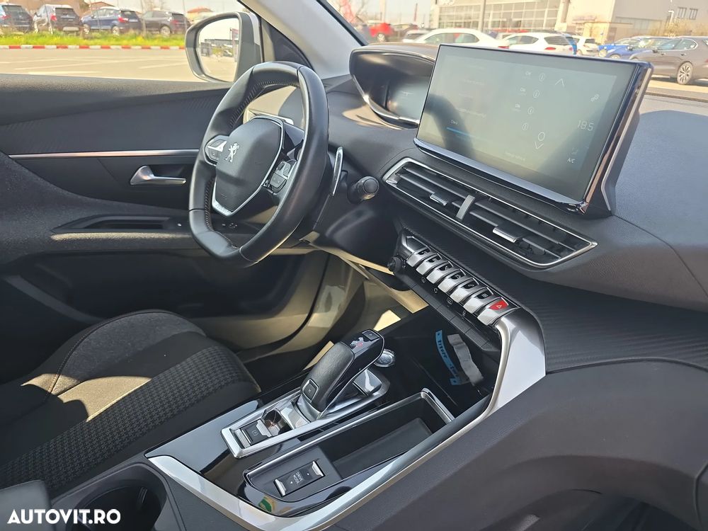 Peugeot 3008 BlueHDi 130 Stop & Start EAT8 Active - 32