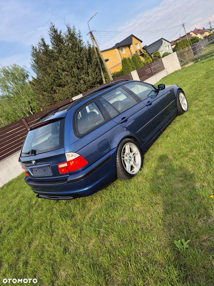 BMW Seria 3 320i Touring - 4
