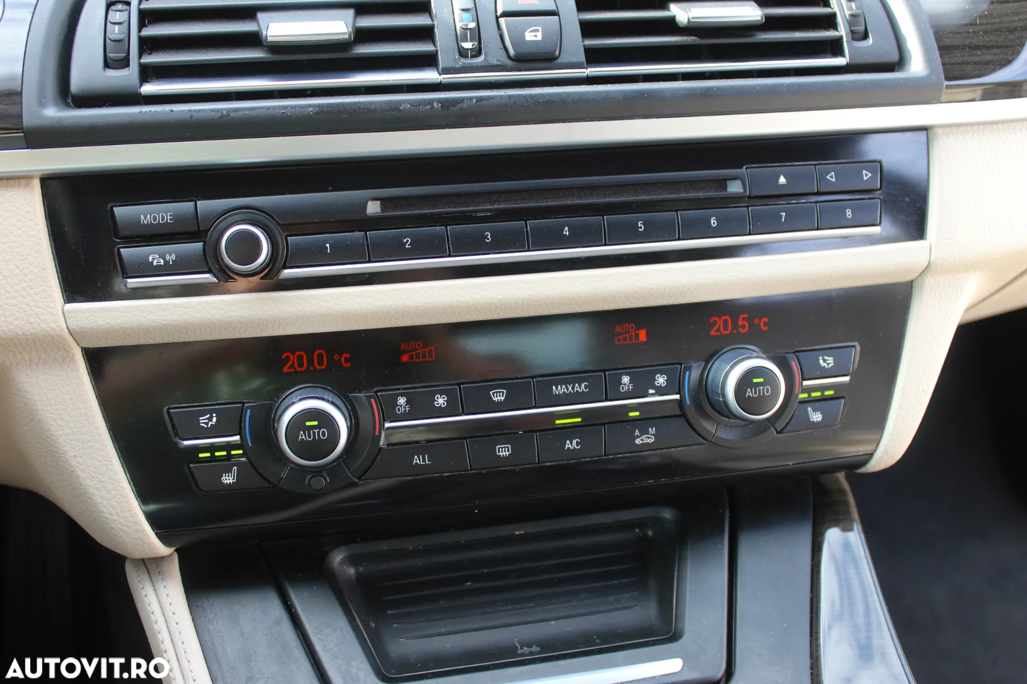 BMW Seria 5 528i Modern Line - 24