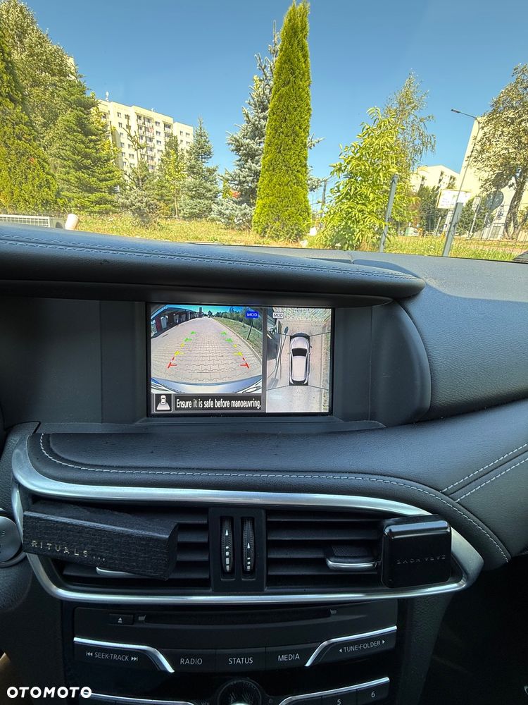 Infiniti Q30 1.6t Premium Tech 7DCT - 23