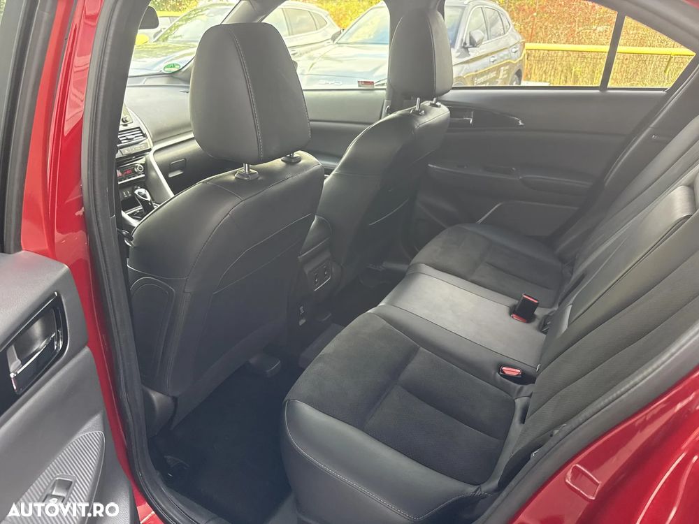 Mitsubishi Eclipse-Cross - 17