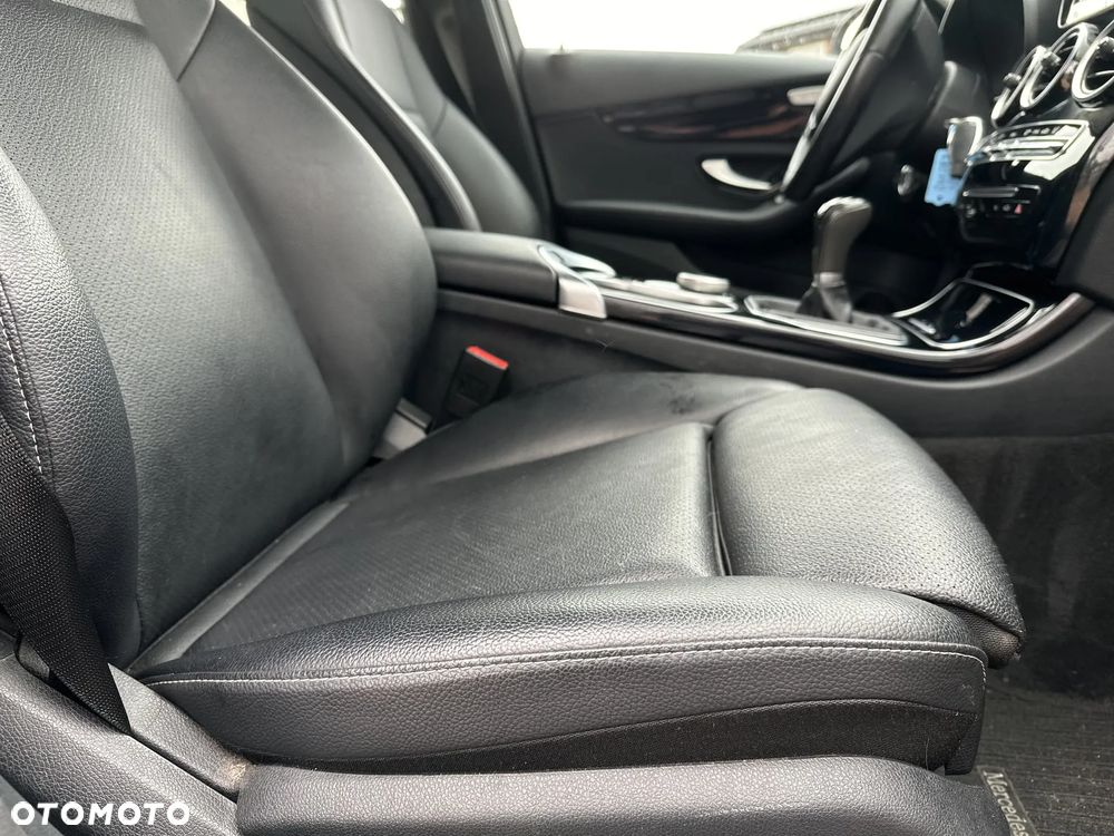 Mercedes-Benz Klasa C 200 - 14