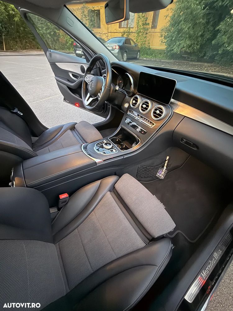 Mercedes-Benz C 220 d Aut - 8