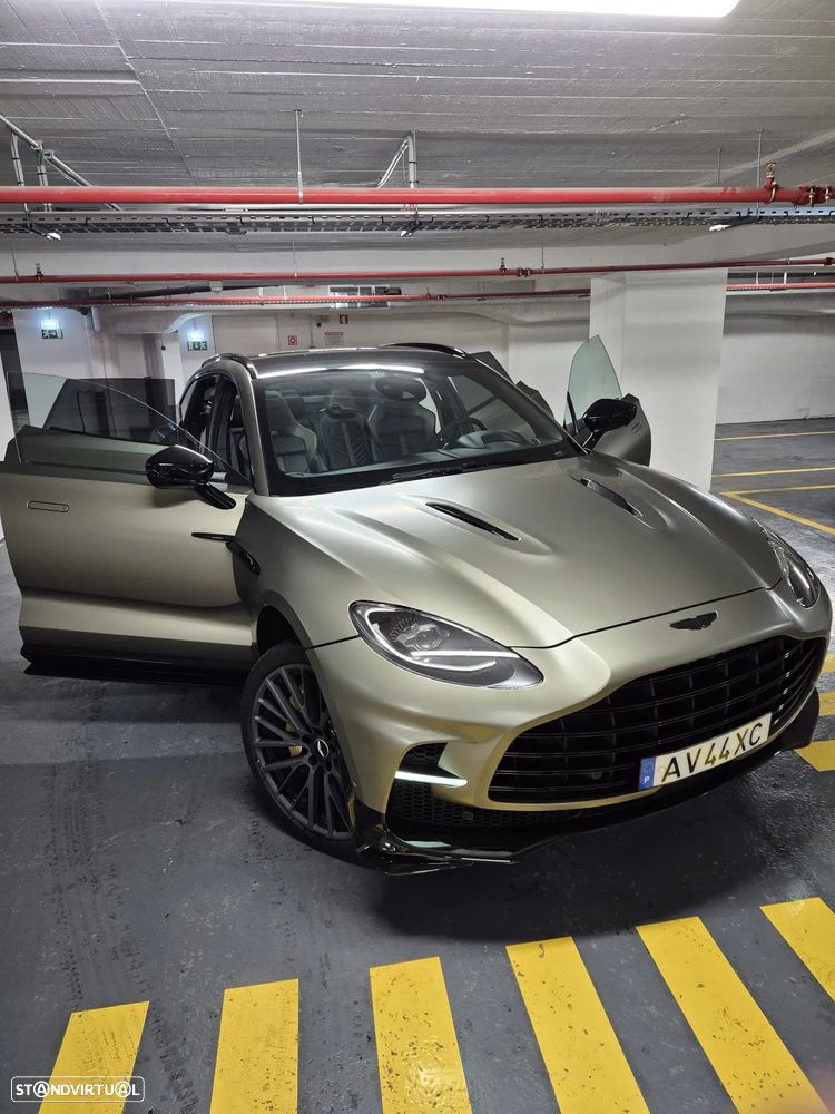 Aston Martin DBX 707 - 3