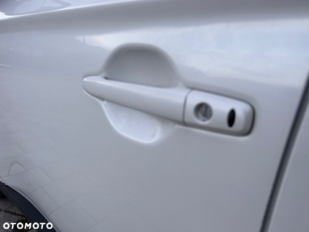 Mitsubishi Outlander 2.2 DI-D 4WD Diamant Edition - 17